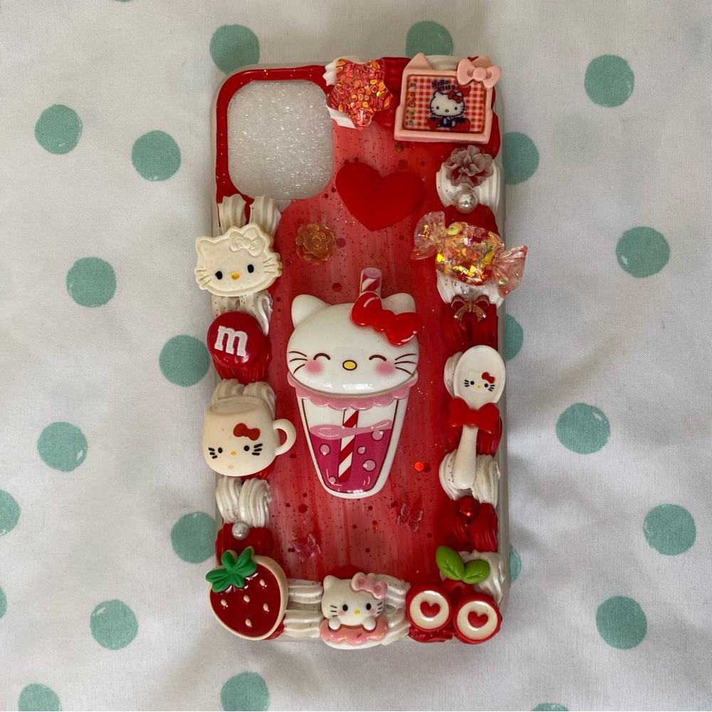 Hello Kitty Red Decoden iPhone 11 Case